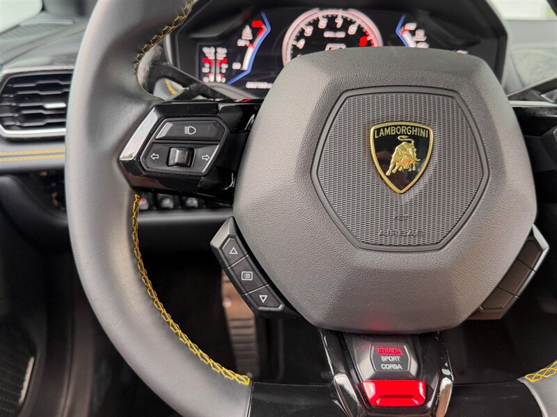 2021 Lamborghini Huracan EVO   - Photo 29 - Bonita Springs, FL 34134