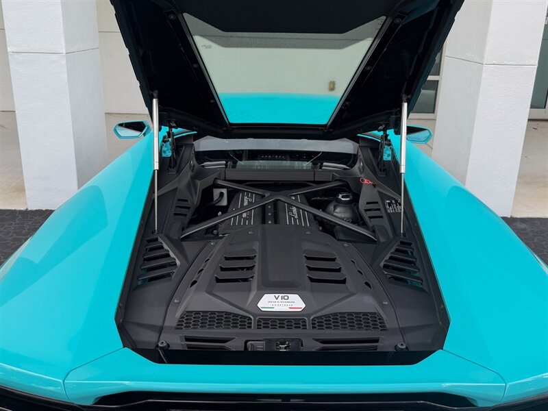 2021 Lamborghini Huracan EVO   - Photo 39 - Bonita Springs, FL 34134