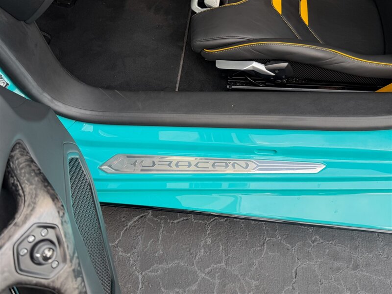 2021 Lamborghini Huracan EVO   - Photo 26 - Bonita Springs, FL 34134