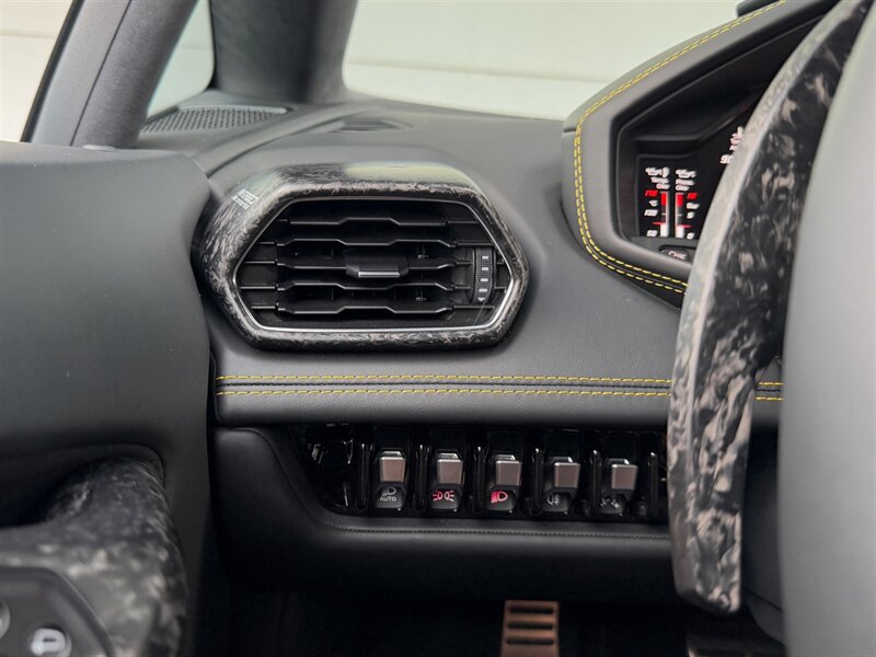 2021 Lamborghini Huracan EVO   - Photo 21 - Bonita Springs, FL 34134