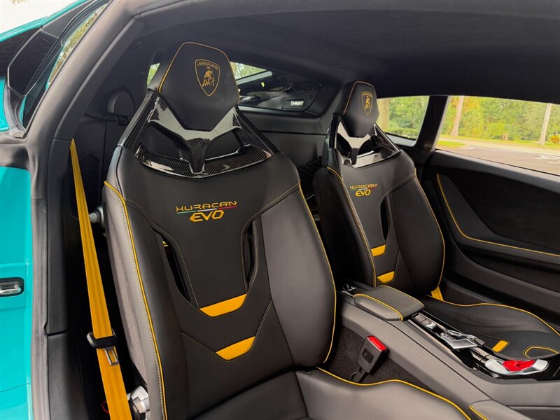 2021 Lamborghini Huracan EVO   - Photo 33 - Bonita Springs, FL 34134