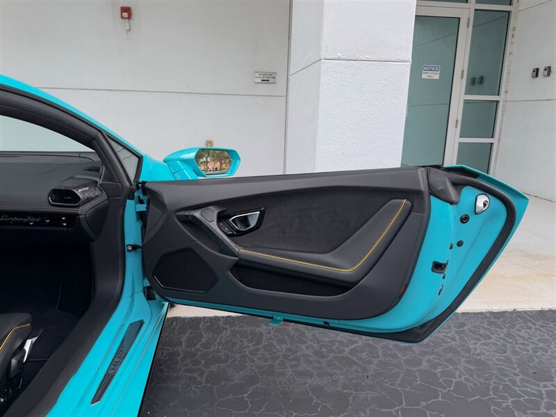 2021 Lamborghini Huracan EVO   - Photo 38 - Bonita Springs, FL 34134
