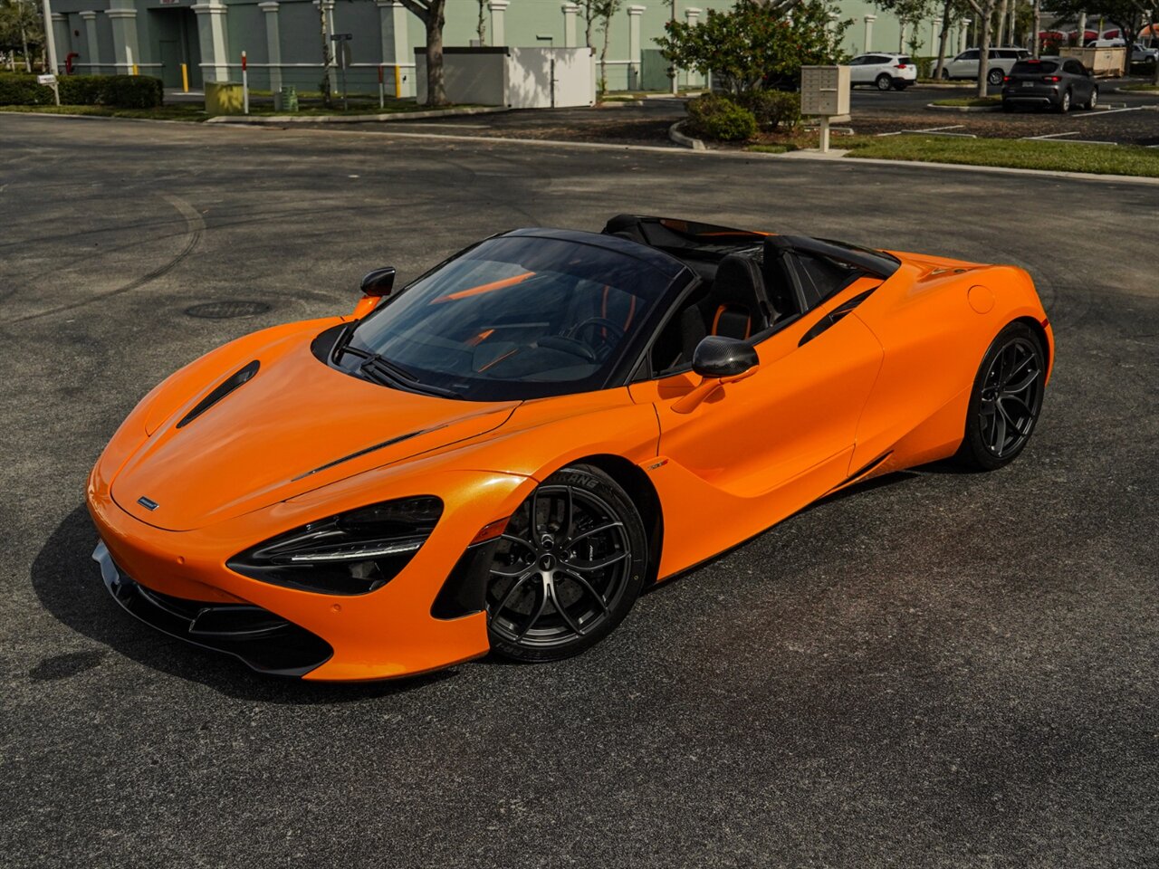 2020 McLaren 720S Spider Performance   - Photo 13 - Bonita Springs, FL 34134