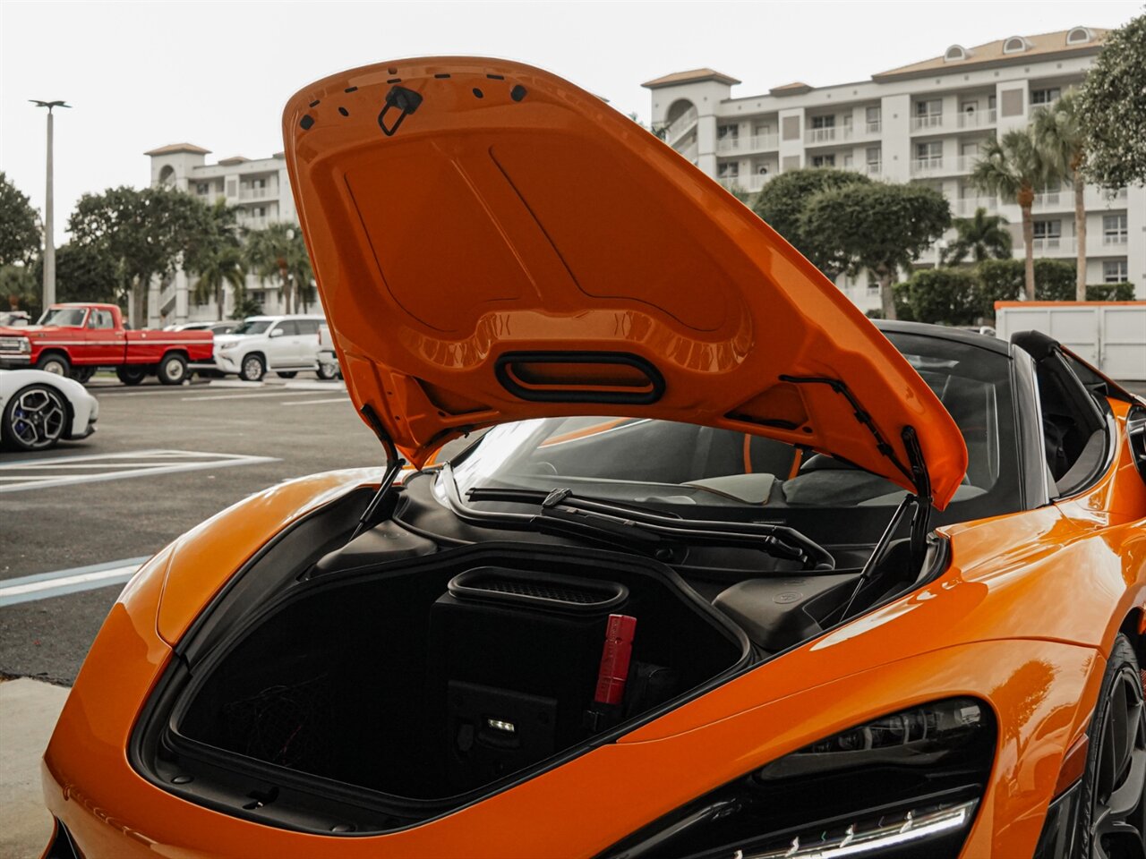 2020 McLaren 720S Spider Performance   - Photo 40 - Bonita Springs, FL 34134