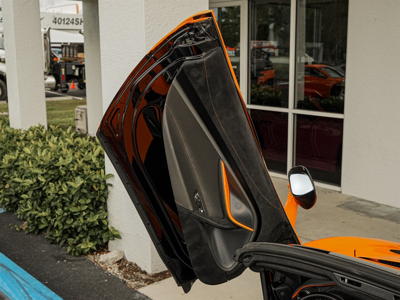 2020 McLaren 720S Spider Performance   - Photo 30 - Bonita Springs, FL 34134