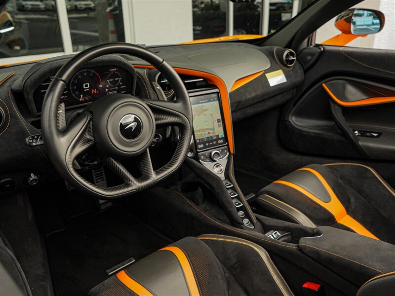 2020 McLaren 720S Spider Performance   - Photo 2 - Bonita Springs, FL 34134