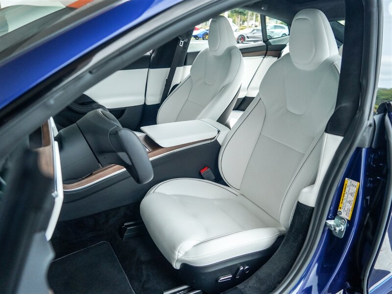 2021 Tesla Model S Plaid - Photo 19 - Bonita Springs, FL 34134