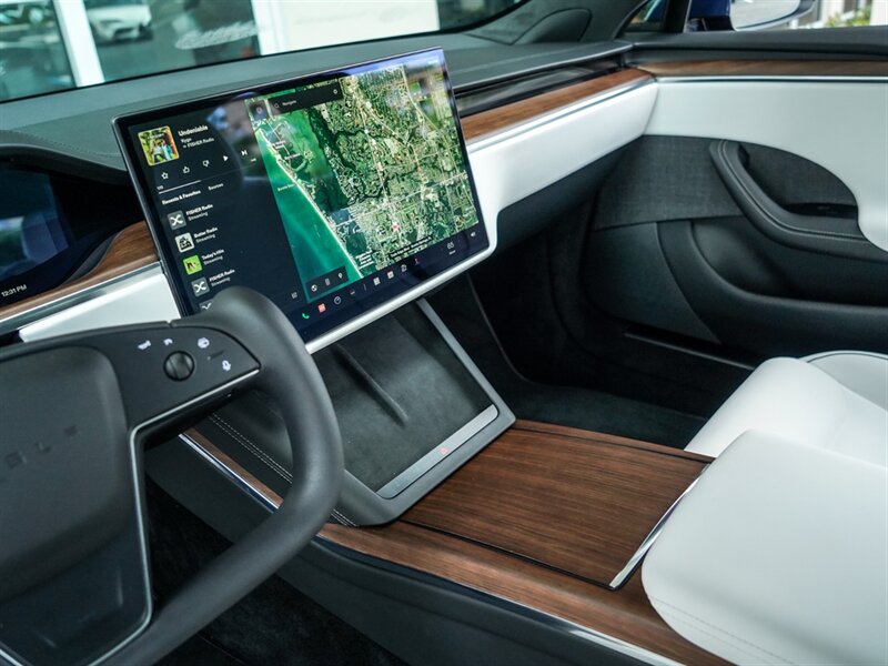2021 Tesla Model S Plaid - Photo 15 - Bonita Springs, FL 34134