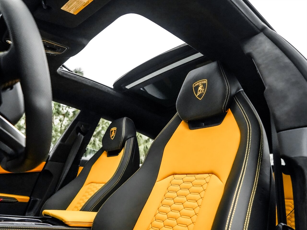 2022 Lamborghini Urus   - Photo 17 - Bonita Springs, FL 34134