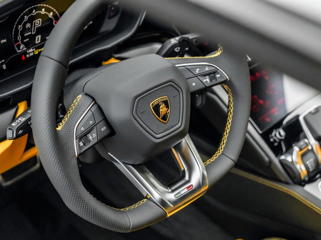 2022 Lamborghini Urus   - Photo 26 - Bonita Springs, FL 34134