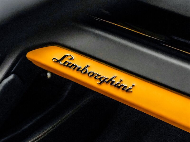 2022 Lamborghini Urus - Photo 27 - Bonita Springs, FL 34134