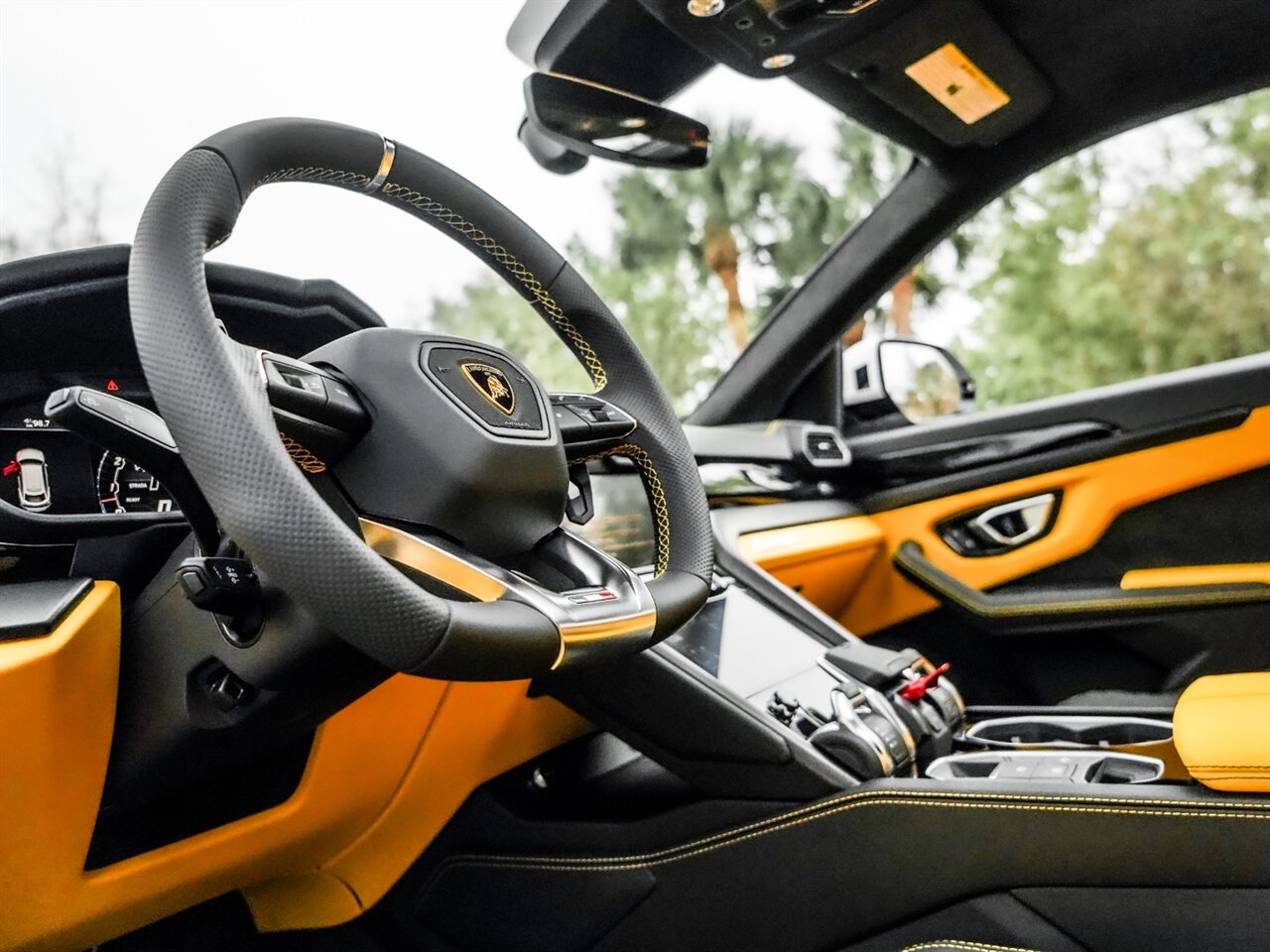 2022 Lamborghini Urus   - Photo 13 - Bonita Springs, FL 34134