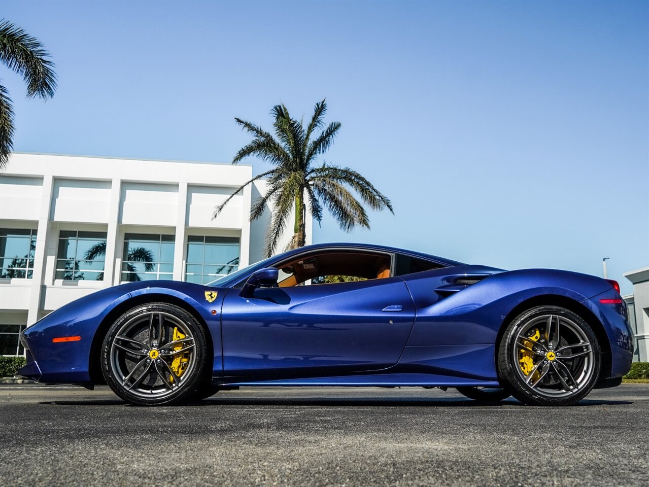 2016 Ferrari 488 GTB   - Photo 30 - Bonita Springs, FL 34134