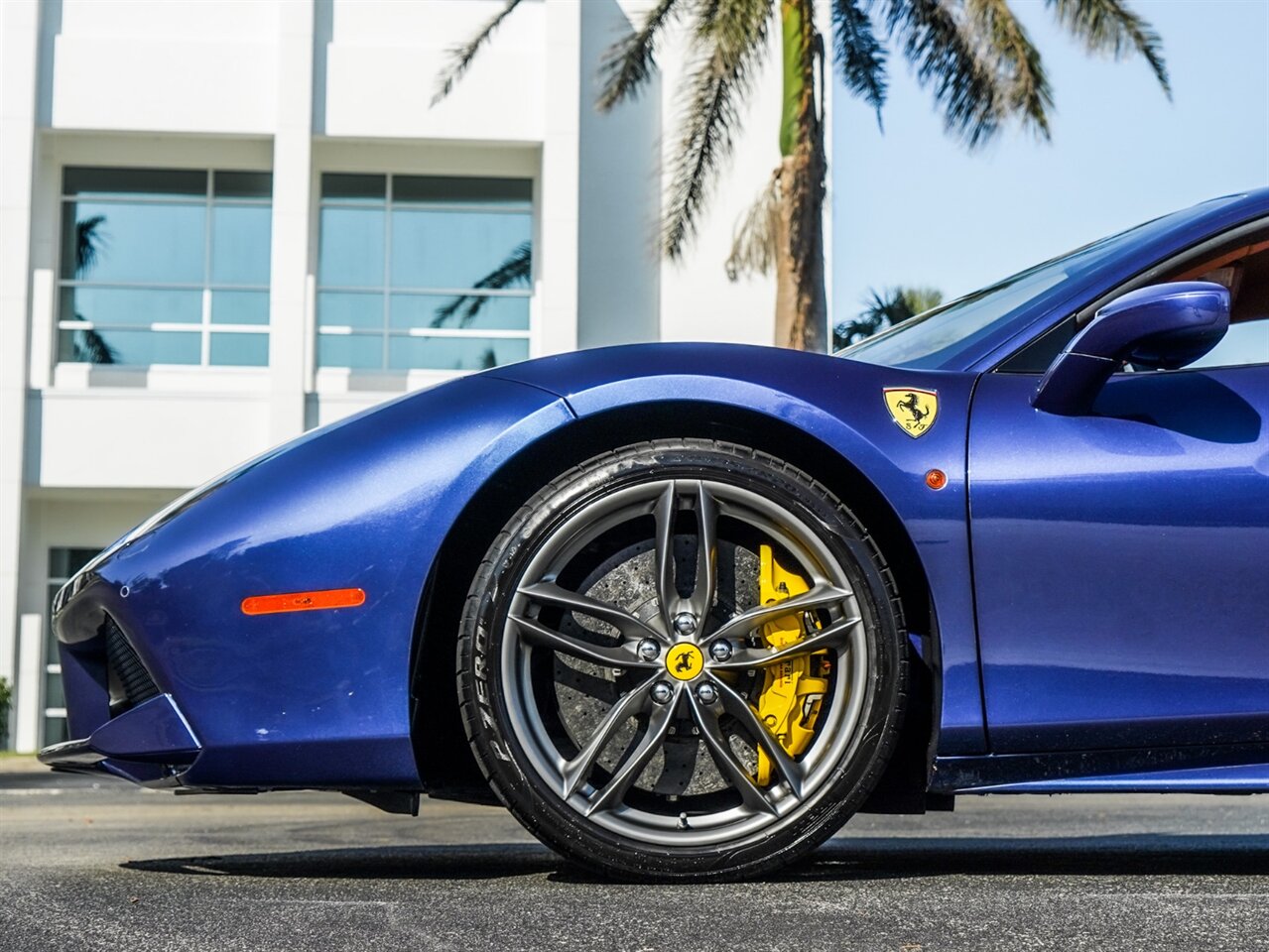 2016 Ferrari 488 GTB   - Photo 31 - Bonita Springs, FL 34134