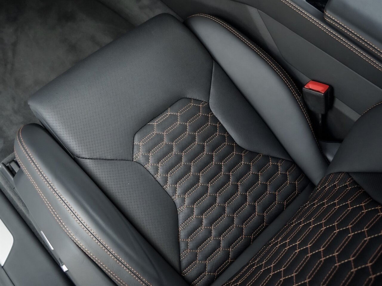 2021 Lamborghini Urus   - Photo 18 - Bonita Springs, FL 34134