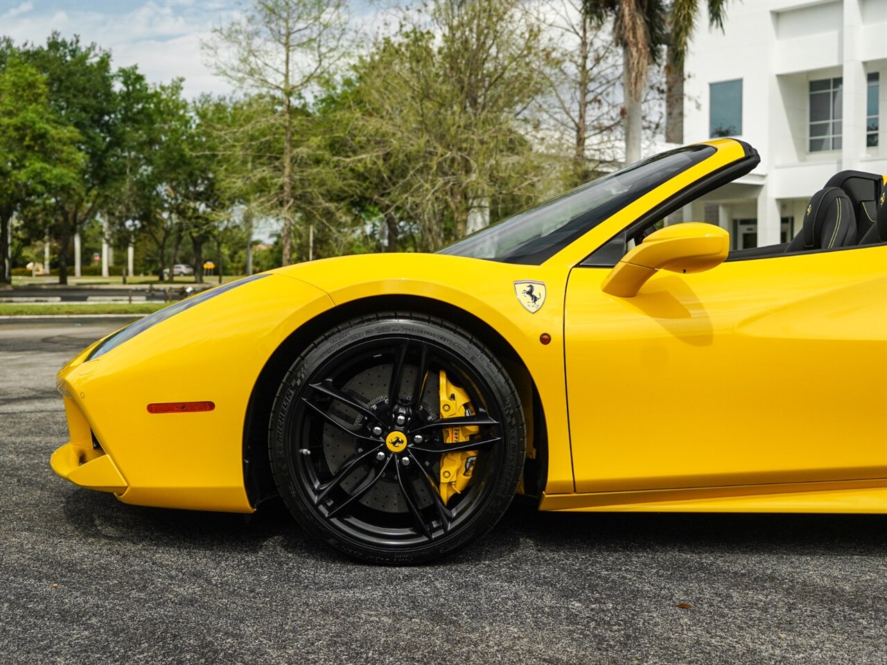 2018 Ferrari 488 Spider   - Photo 43 - Bonita Springs, FL 34134