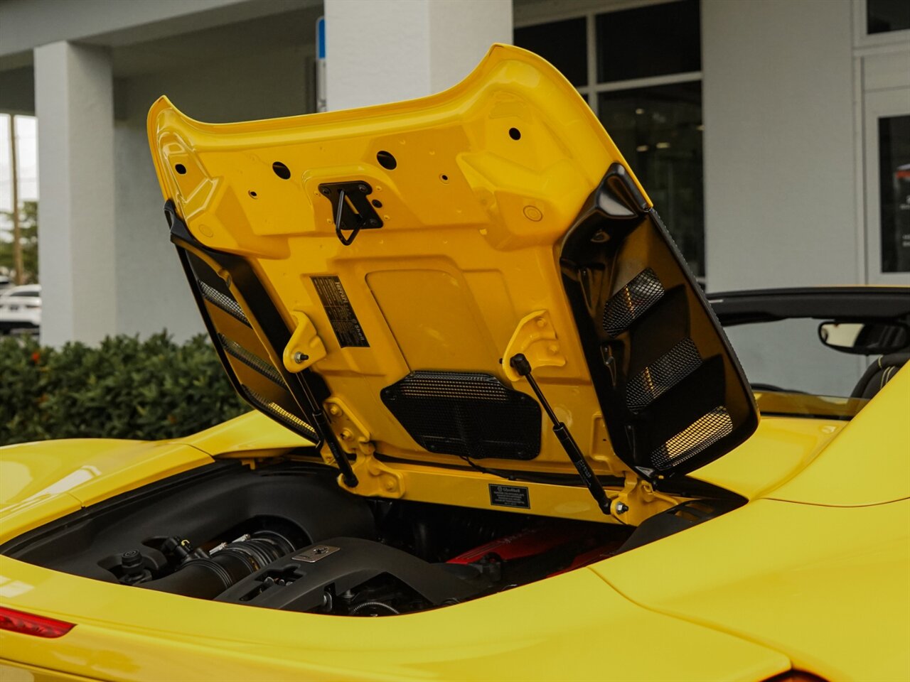 2018 Ferrari 488 Spider   - Photo 38 - Bonita Springs, FL 34134