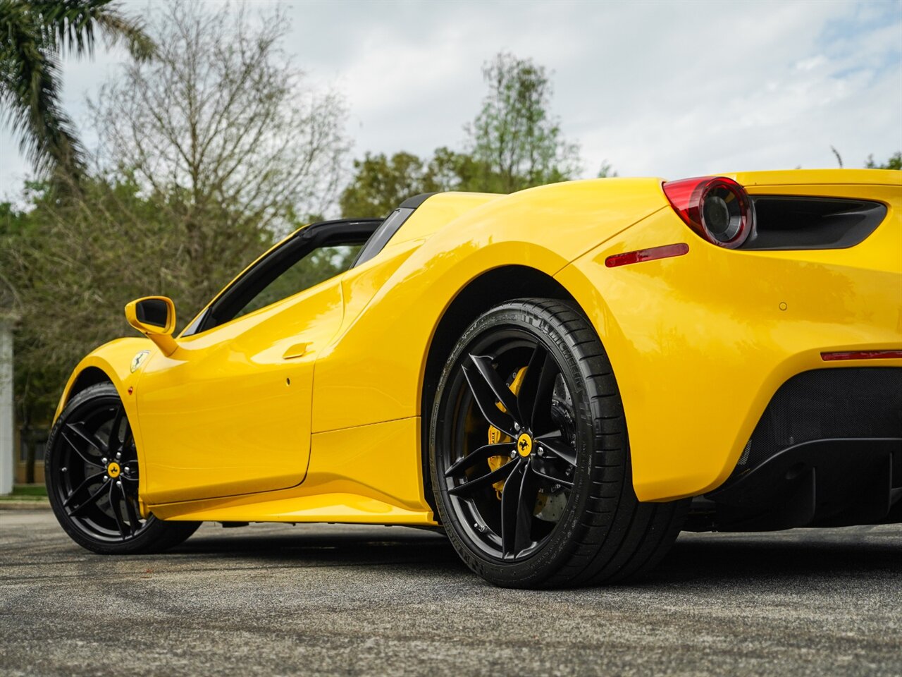 2018 Ferrari 488 Spider   - Photo 49 - Bonita Springs, FL 34134