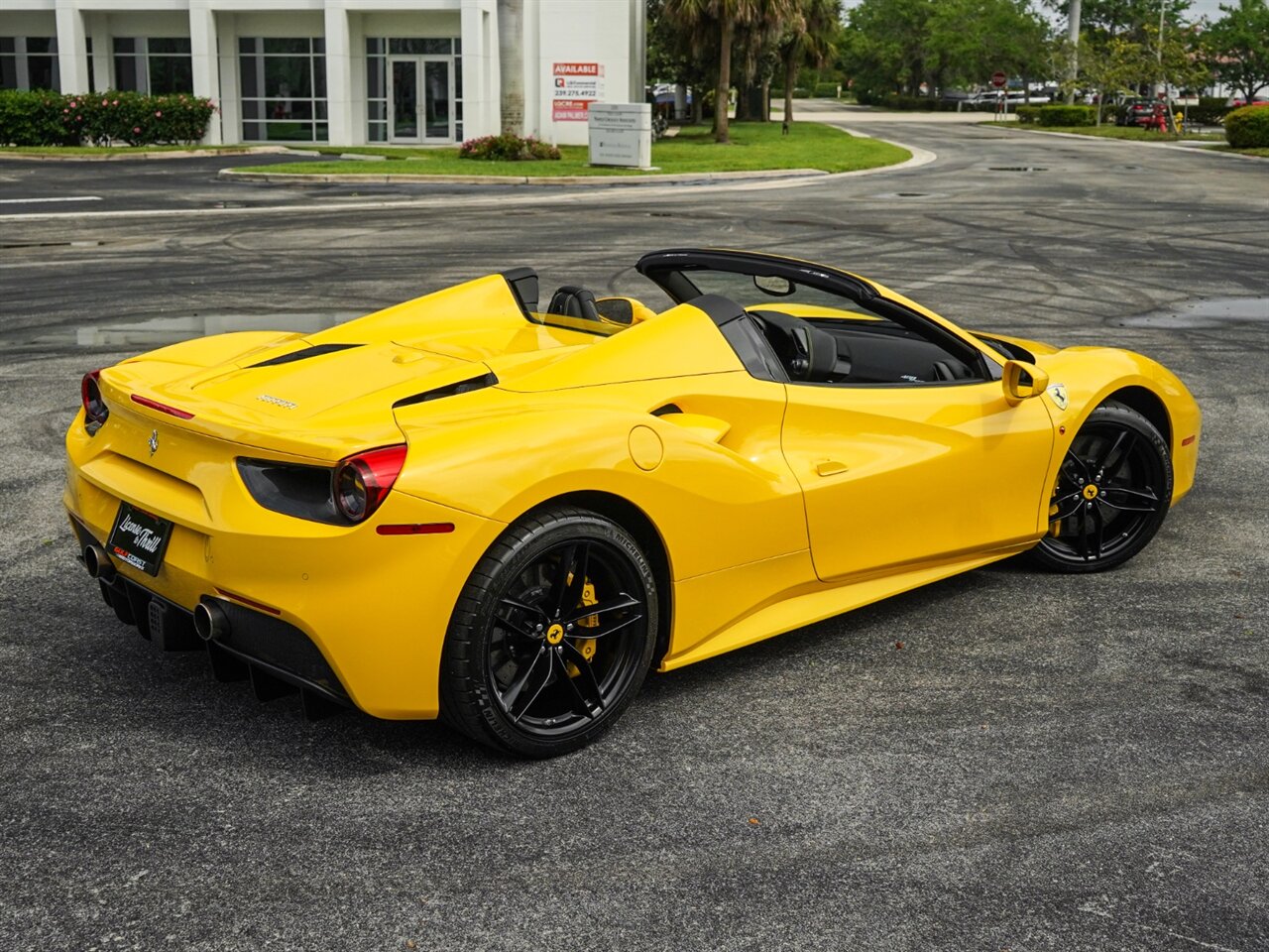 2018 Ferrari 488 Spider   - Photo 65 - Bonita Springs, FL 34134