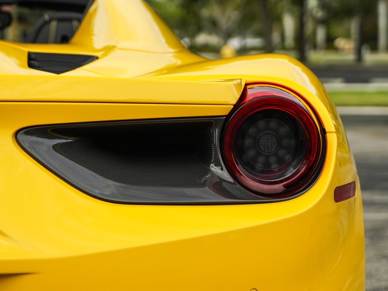 2018 Ferrari 488 Spider   - Photo 61 - Bonita Springs, FL 34134