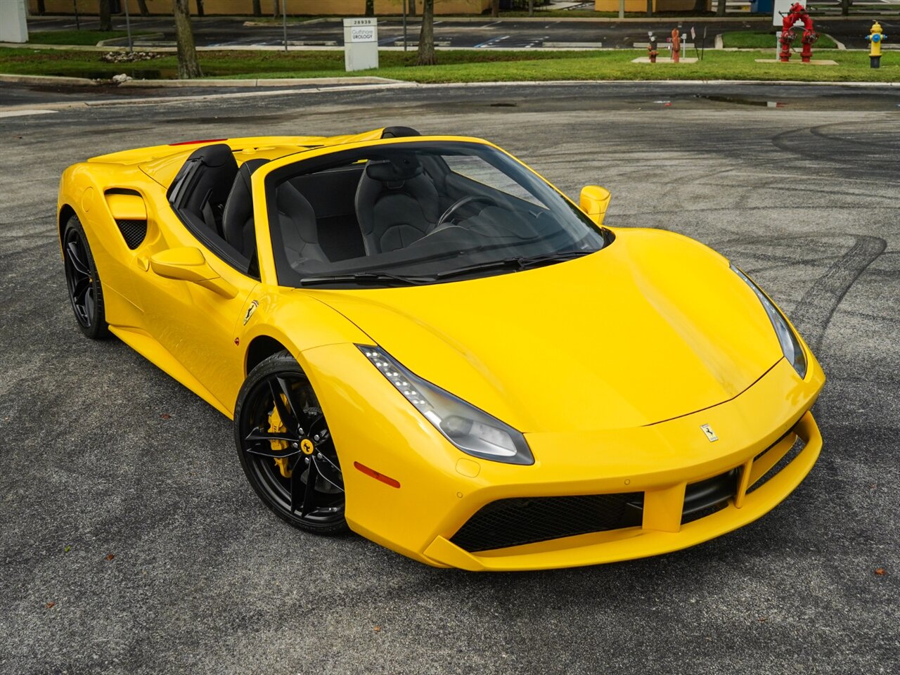 2018 Ferrari 488 Spider   - Photo 74 - Bonita Springs, FL 34134