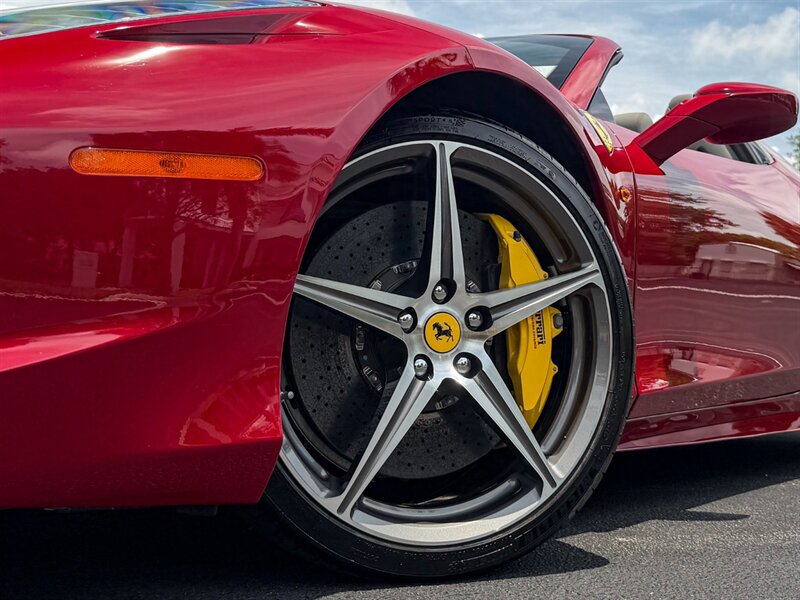 2013 Ferrari 458 Spider - Photo 11 - Bonita Springs, FL 34134