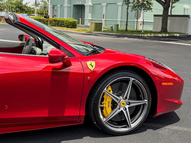 2013 Ferrari 458 Spider - Photo 59 - Bonita Springs, FL 34134