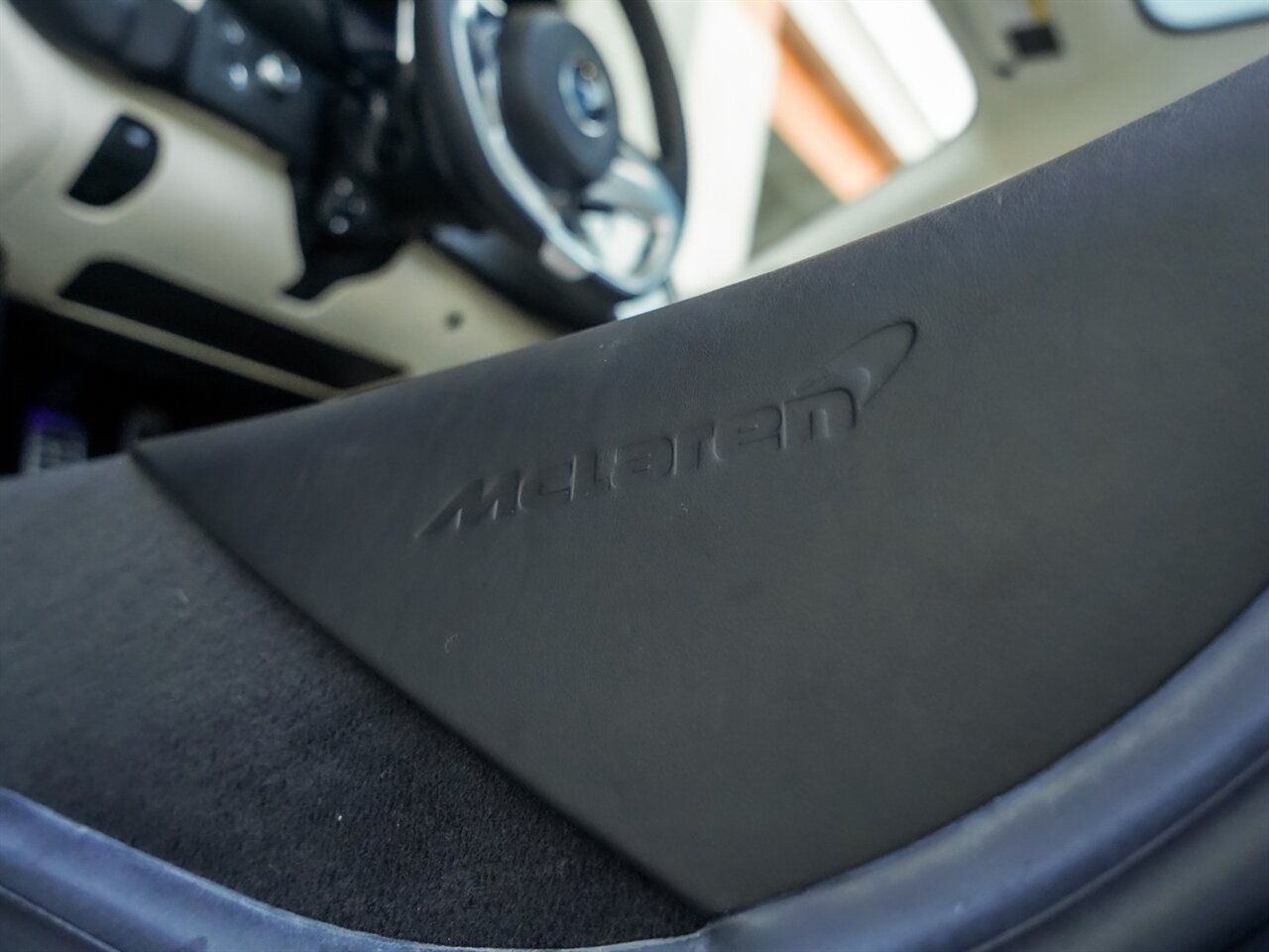 2020 McLaren GT   - Photo 19 - Bonita Springs, FL 34134