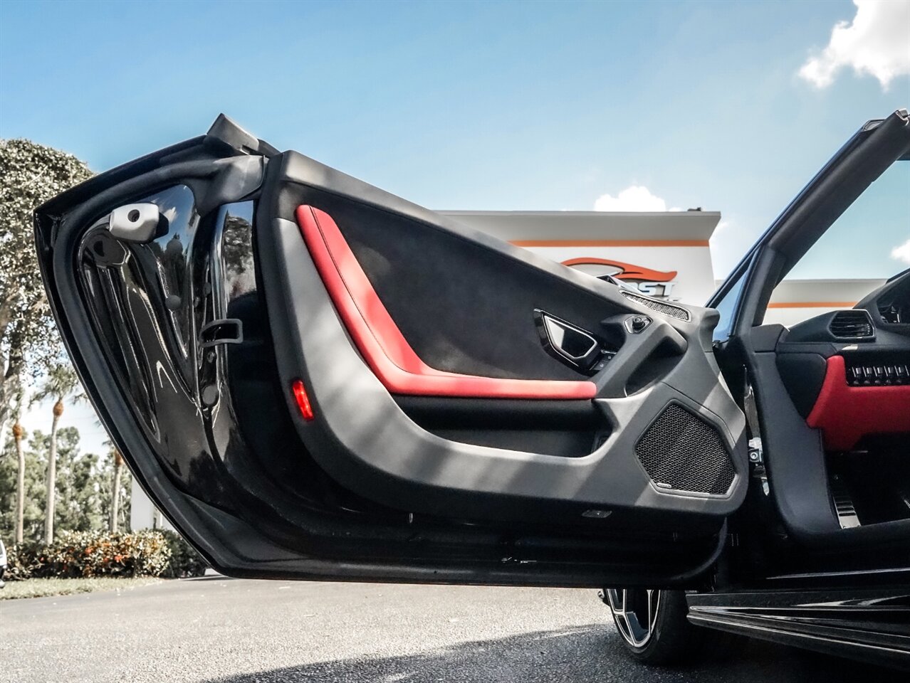 2022 Lamborghini Huracan EVO Spyder   - Photo 21 - Bonita Springs, FL 34134