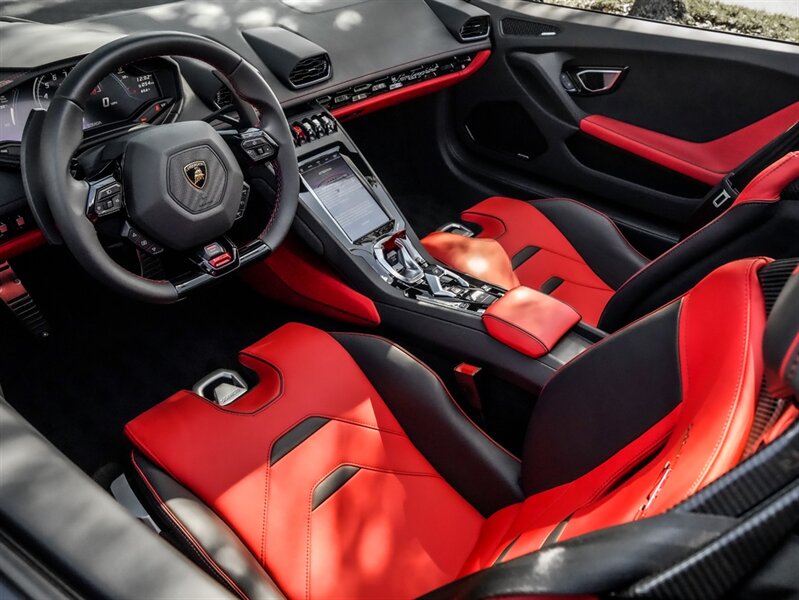 2022 Lamborghini Huracan EVO Spyder   - Photo 2 - Bonita Springs, FL 34134