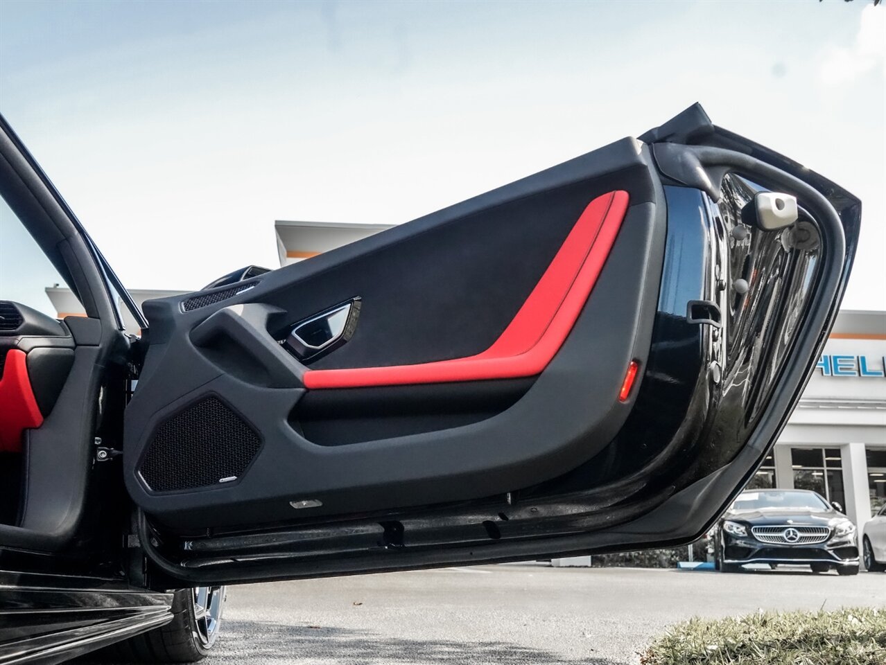 2022 Lamborghini Huracan EVO Spyder   - Photo 23 - Bonita Springs, FL 34134