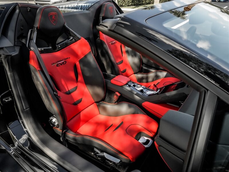 2022 Lamborghini Huracan EVO Spyder - Photo 29 - Bonita Springs, FL 34134