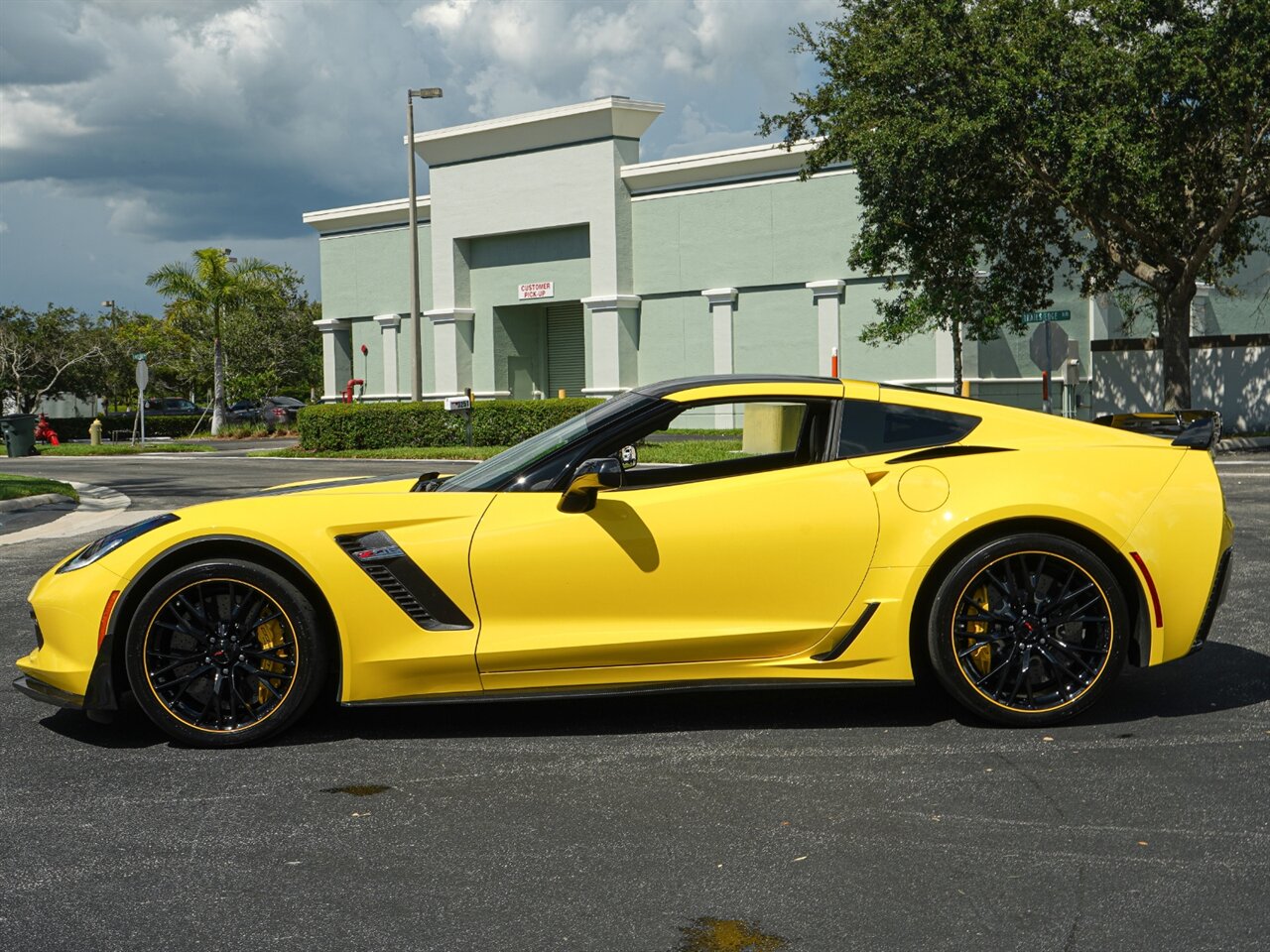 2016 Chevrolet Corvette Z06 C7R   - Photo 35 - Bonita Springs, FL 34134