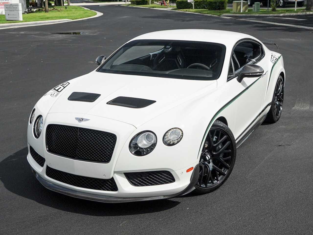 2015 Bentley Continental GT3-R   - Photo 10 - Bonita Springs, FL 34134