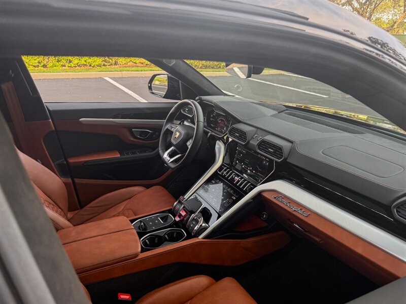 2022 Lamborghini Urus - Photo 35 - Bonita Springs, FL 34134