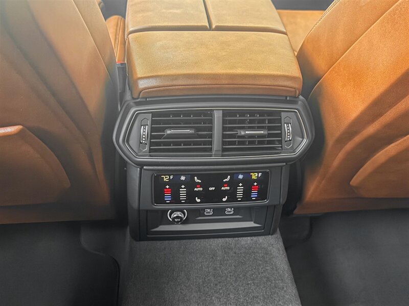 2022 Lamborghini Urus - Photo 33 - Bonita Springs, FL 34134