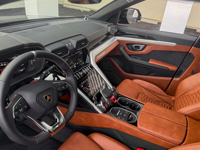 2022 Lamborghini Urus - Photo 14 - Bonita Springs, FL 34134
