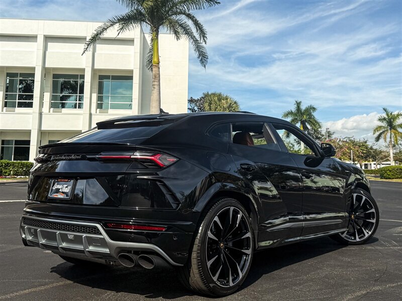 2022 Lamborghini Urus - Photo 70 - Bonita Springs, FL 34134