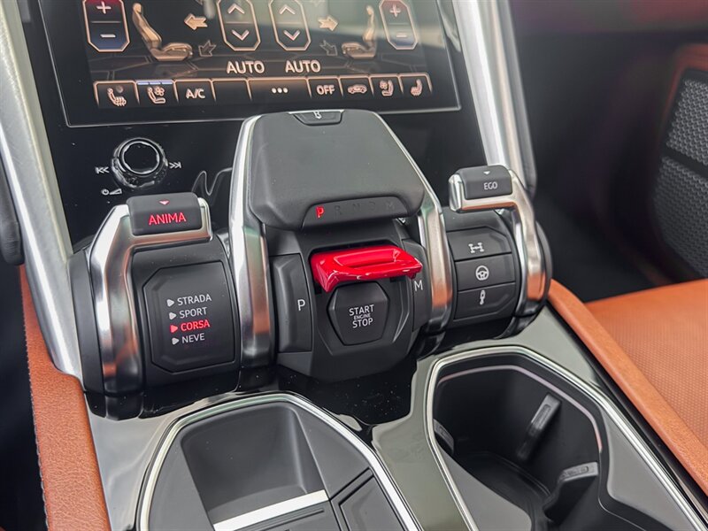 2022 Lamborghini Urus - Photo 19 - Bonita Springs, FL 34134