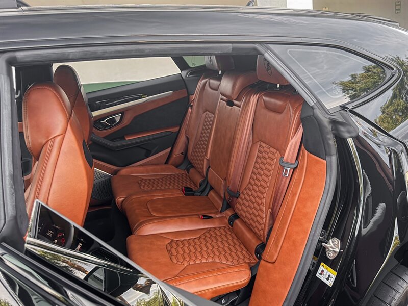 2022 Lamborghini Urus - Photo 32 - Bonita Springs, FL 34134