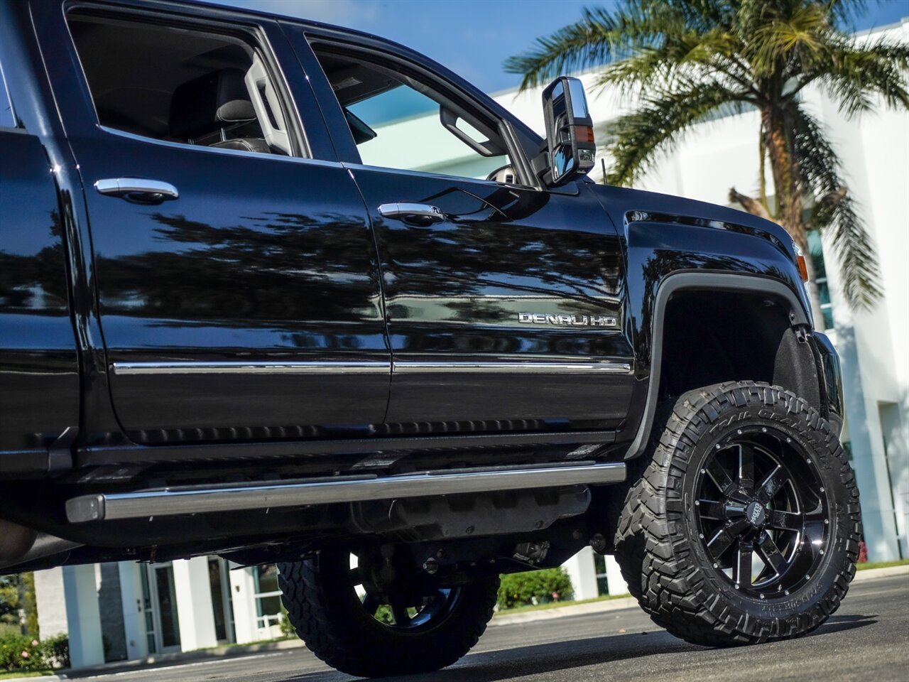 2019 GMC Sierra 2500 Denali   - Photo 42 - Bonita Springs, FL 34134