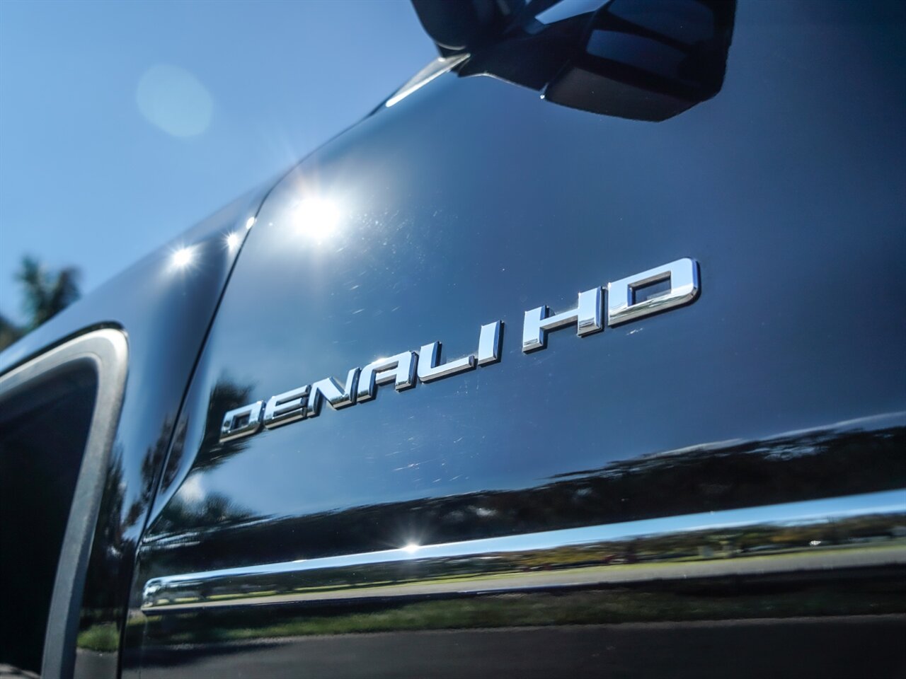 2019 GMC Sierra 2500 Denali   - Photo 10 - Bonita Springs, FL 34134