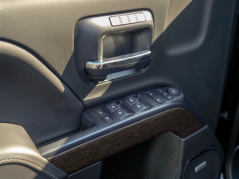 2019 GMC Sierra 2500 Denali - Photo 21 - Bonita Springs, FL 34134