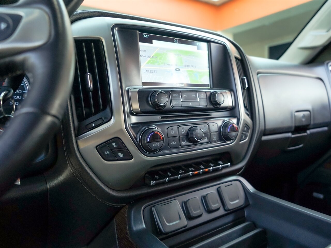 2019 GMC Sierra 2500 Denali   - Photo 16 - Bonita Springs, FL 34134