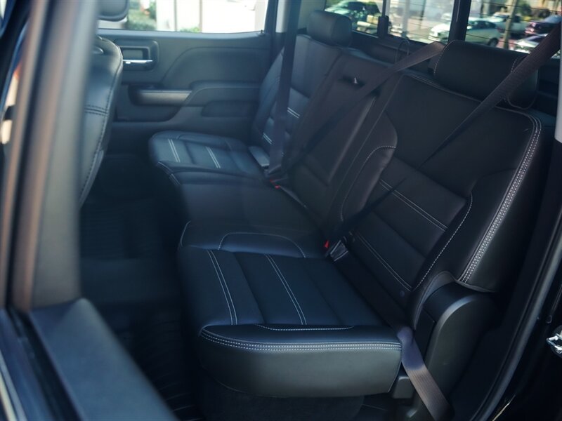 2019 GMC Sierra 2500 Denali - Photo 20 - Bonita Springs, FL 34134