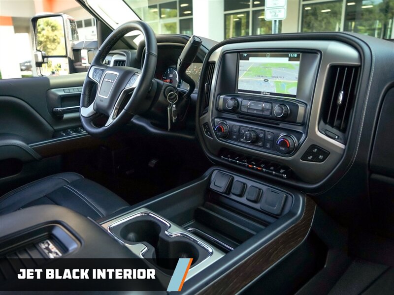 2019 GMC Sierra 2500 Denali - Photo 23 - Bonita Springs, FL 34134