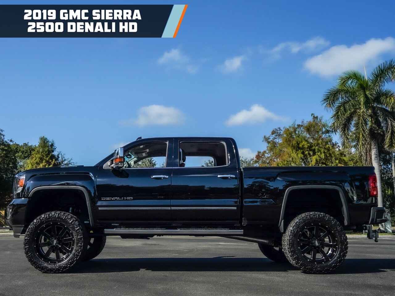 2019 GMC Sierra 2500 Denali   - Photo 29 - Bonita Springs, FL 34134