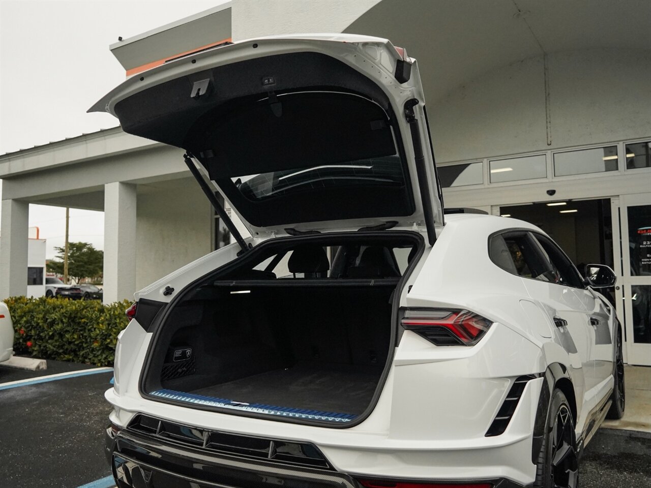 2024 Lamborghini Urus Performante   - Photo 52 - Bonita Springs, FL 34134