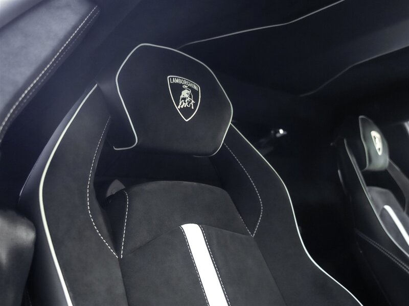 2016 Lamborghini Aventador LP 750-4 SV - Photo 27 - Bonita Springs, FL 34134