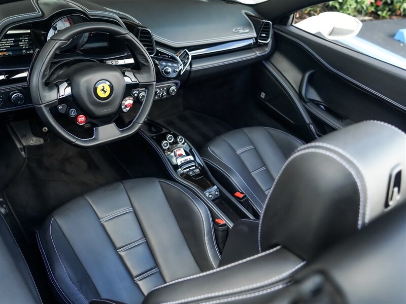 2014 Ferrari 458 Spider   - Photo 2 - Bonita Springs, FL 34134